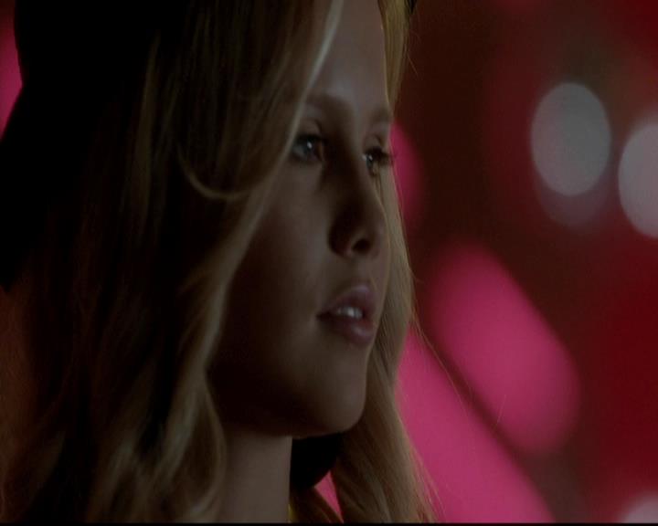 VampireDiariesWorld-dot-org_4x12AViewToAKill1190.jpg