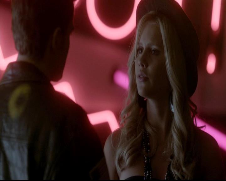 VampireDiariesWorld-dot-org_4x12AViewToAKill1235.jpg