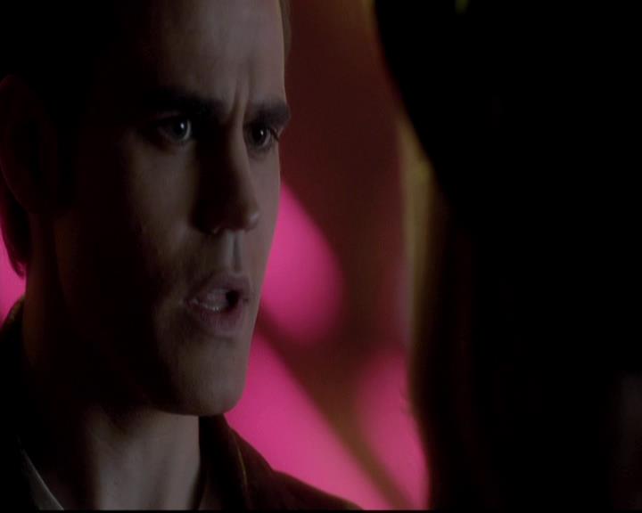 VampireDiariesWorld-dot-org_4x12AViewToAKill1244.jpg