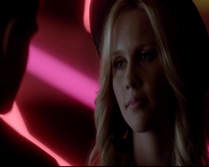 VampireDiariesWorld-dot-org_4x12AViewToAKill1253.jpg