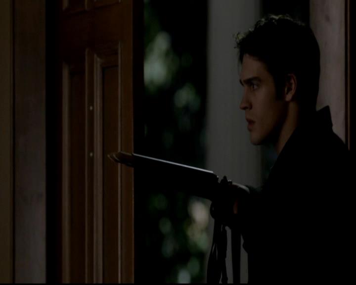 VampireDiariesWorld-dot-org_4x12AViewToAKill1294.jpg