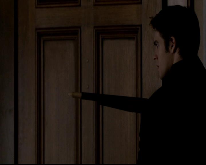 VampireDiariesWorld-dot-org_4x12AViewToAKill1297.jpg