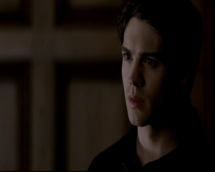 VampireDiariesWorld-dot-org_4x12AViewToAKill1311.jpg