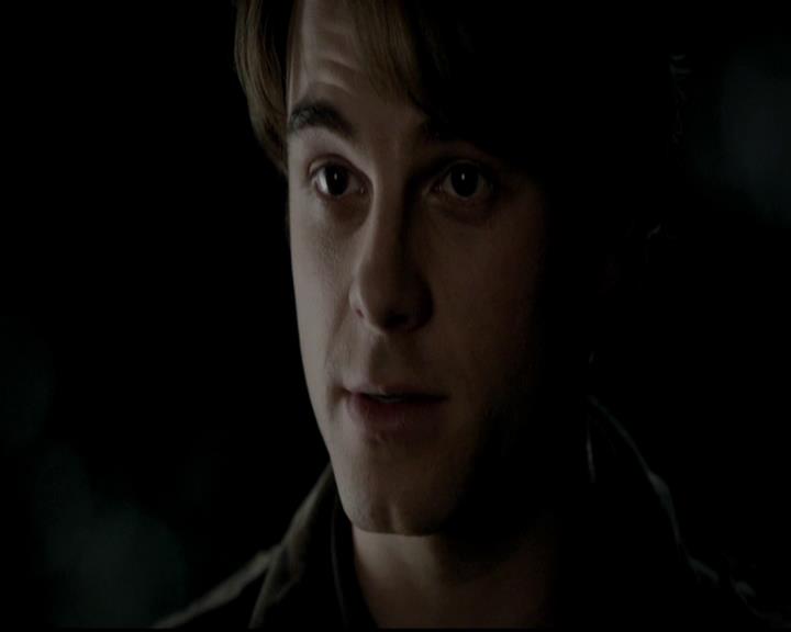 VampireDiariesWorld-dot-org_4x12AViewToAKill1321.jpg