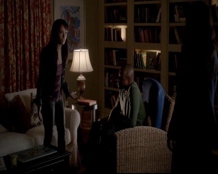 VampireDiariesWorld-dot-org_4x12AViewToAKill1344.jpg