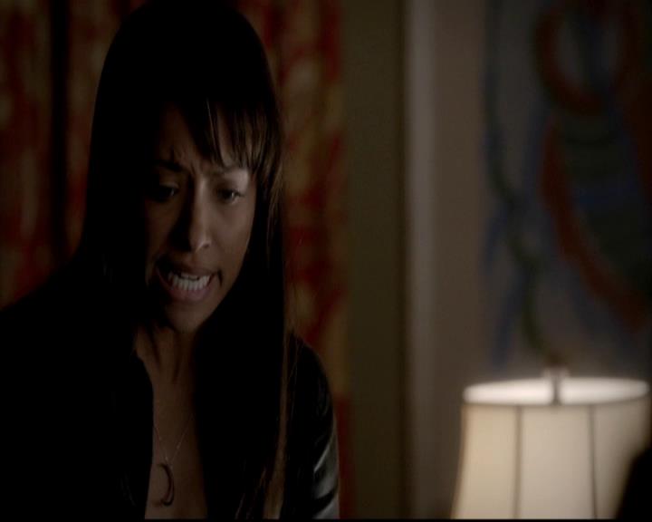 VampireDiariesWorld-dot-org_4x12AViewToAKill1357.jpg