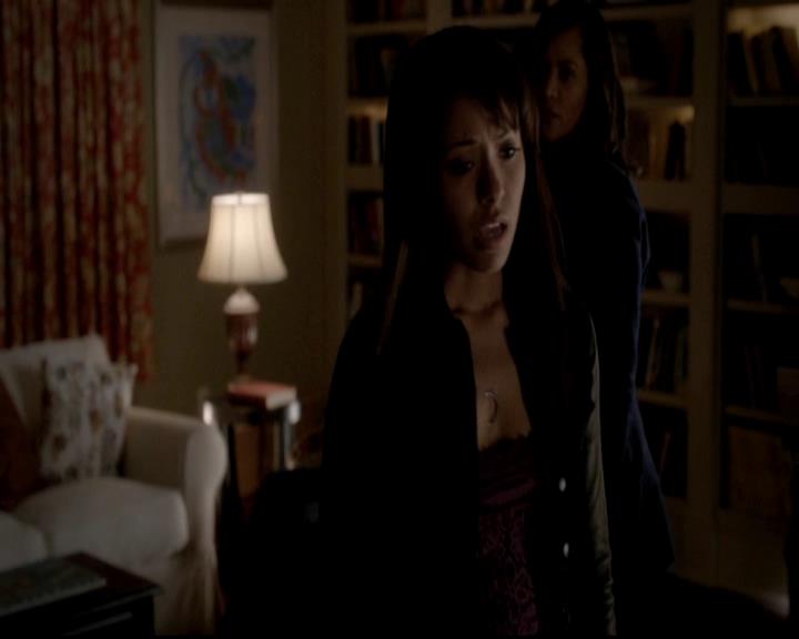 VampireDiariesWorld-dot-org_4x12AViewToAKill1376.jpg