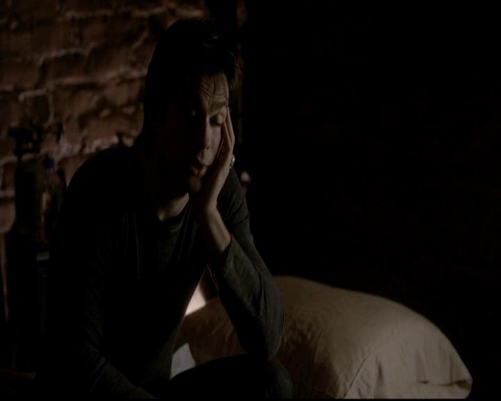 VampireDiariesWorld-dot-org_4x12AViewToAKill1392.jpg