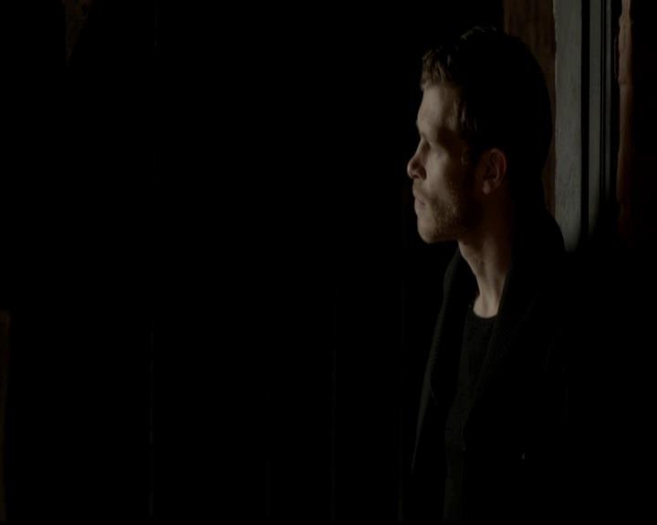 VampireDiariesWorld-dot-org_4x12AViewToAKill1402.jpg