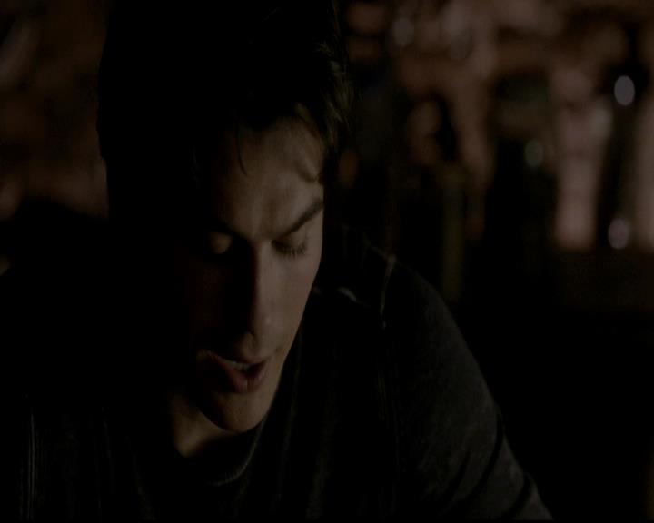 VampireDiariesWorld-dot-org_4x12AViewToAKill1418.jpg