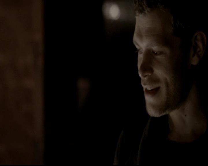 VampireDiariesWorld-dot-org_4x12AViewToAKill1447.jpg