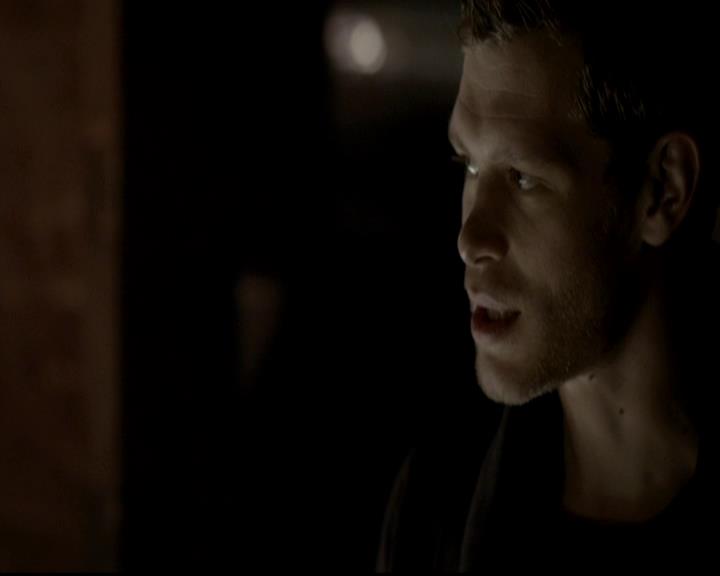 VampireDiariesWorld-dot-org_4x12AViewToAKill1448.jpg