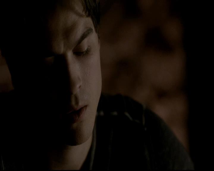 VampireDiariesWorld-dot-org_4x12AViewToAKill1449.jpg