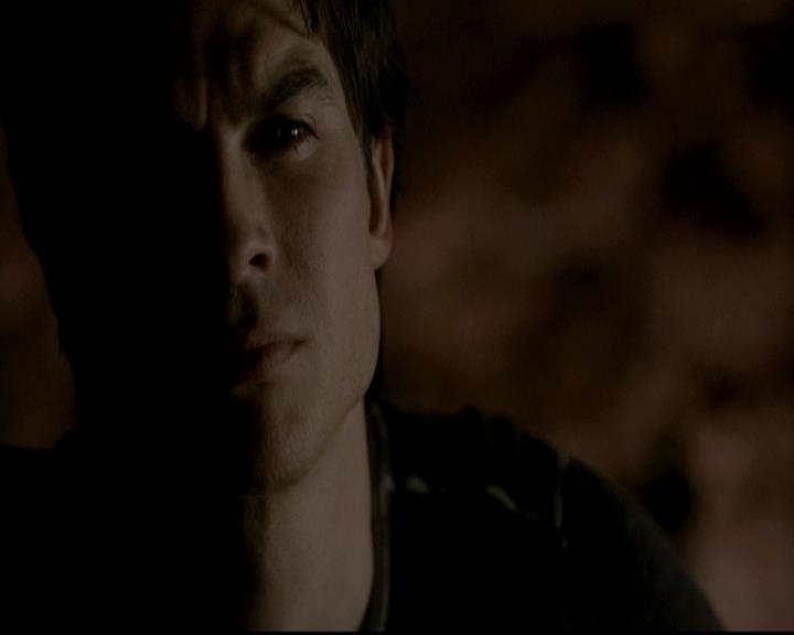 VampireDiariesWorld-dot-org_4x12AViewToAKill1456.jpg