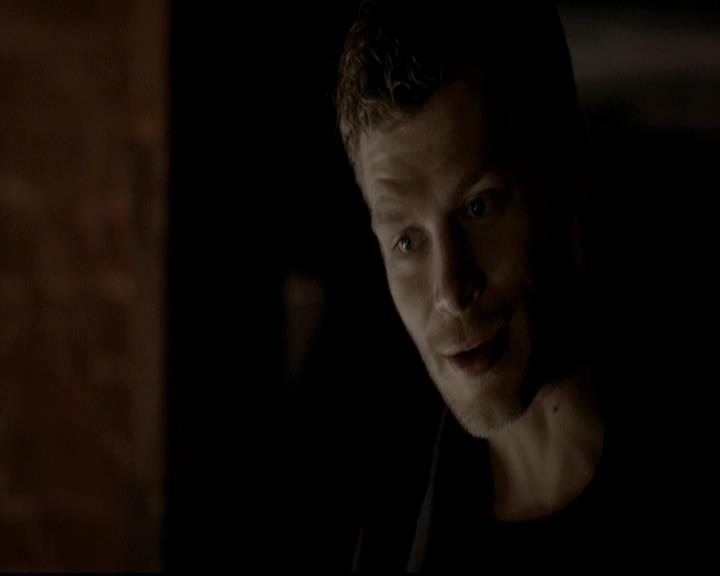 VampireDiariesWorld-dot-org_4x12AViewToAKill1468.jpg