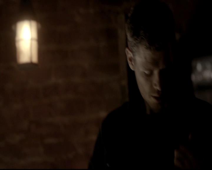 VampireDiariesWorld-dot-org_4x12AViewToAKill1476.jpg