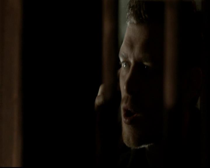 VampireDiariesWorld-dot-org_4x12AViewToAKill1486.jpg