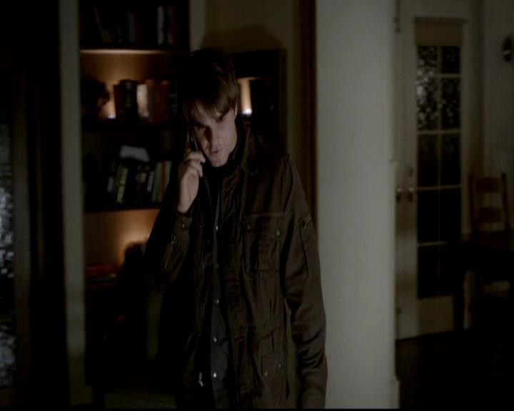 VampireDiariesWorld-dot-org_4x12AViewToAKill1489.jpg