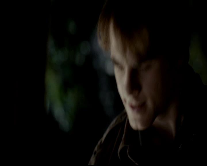 VampireDiariesWorld-dot-org_4x12AViewToAKill1506.jpg