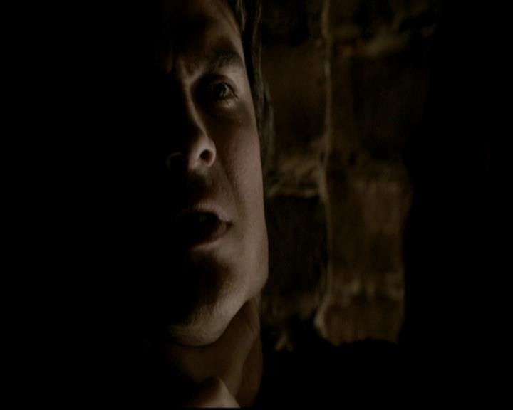 VampireDiariesWorld-dot-org_4x12AViewToAKill1518.jpg