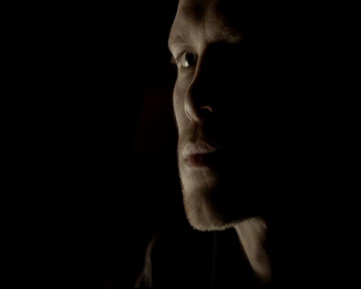 VampireDiariesWorld-dot-org_4x12AViewToAKill1521.jpg