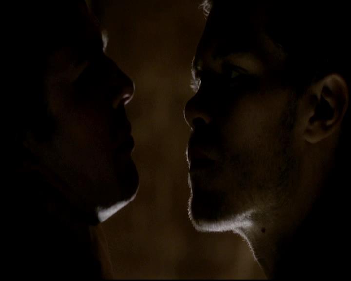 VampireDiariesWorld-dot-org_4x12AViewToAKill1524.jpg