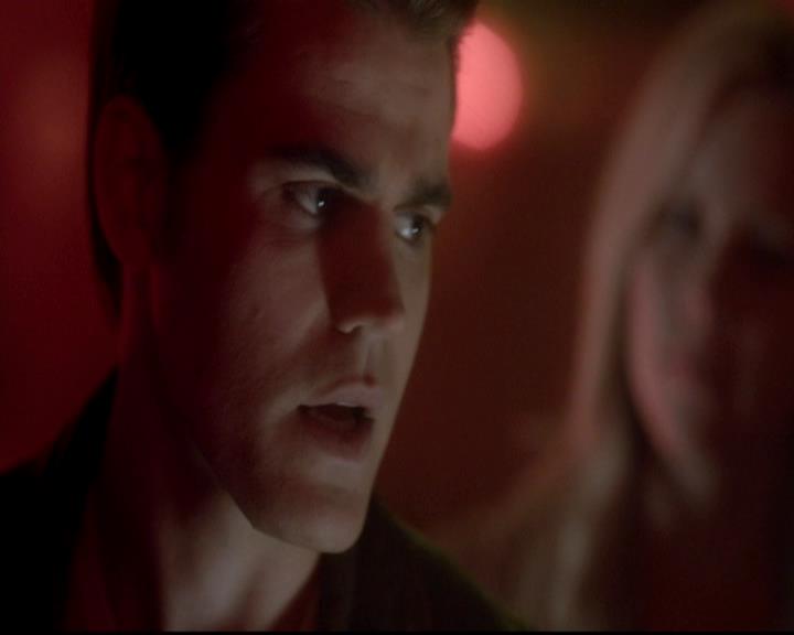 VampireDiariesWorld-dot-org_4x12AViewToAKill1578.jpg