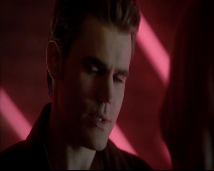 VampireDiariesWorld-dot-org_4x12AViewToAKill1596.jpg