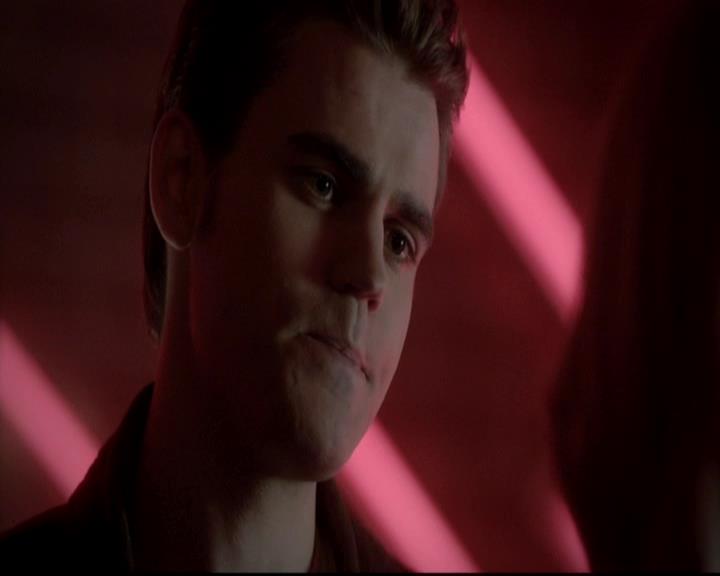 VampireDiariesWorld-dot-org_4x12AViewToAKill1598.jpg