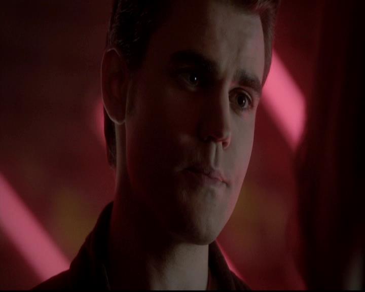 VampireDiariesWorld-dot-org_4x12AViewToAKill1622.jpg