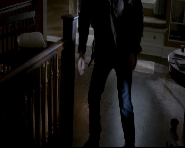 VampireDiariesWorld-dot-org_4x12AViewToAKill1700.jpg