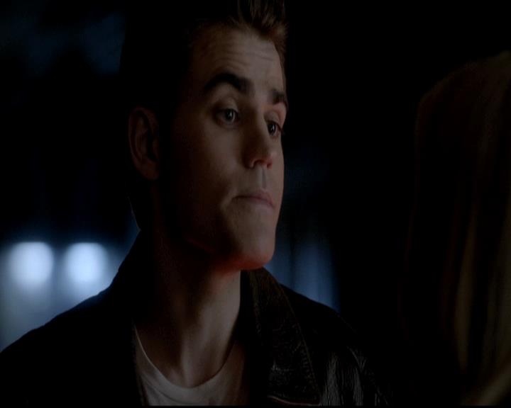 VampireDiariesWorld-dot-org_4x12AViewToAKill1753.jpg