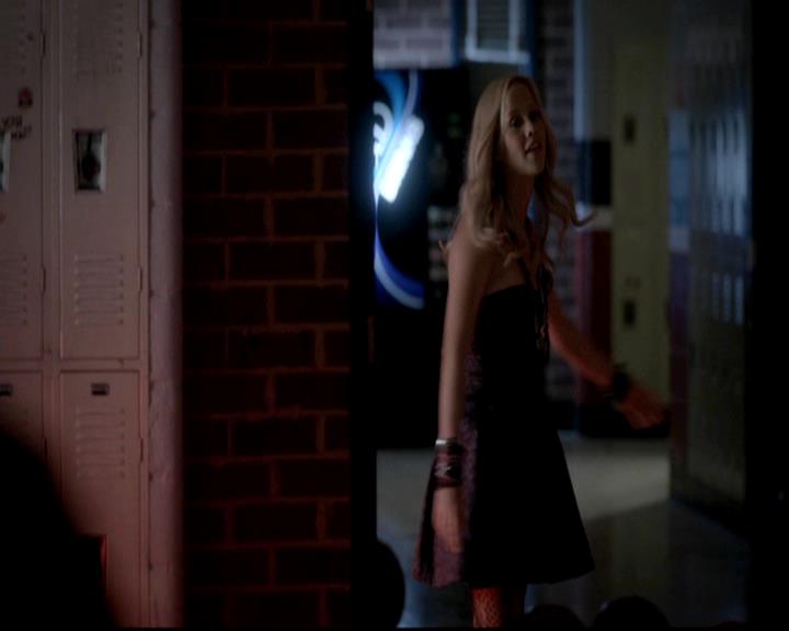 VampireDiariesWorld-dot-org_4x12AViewToAKill1764.jpg