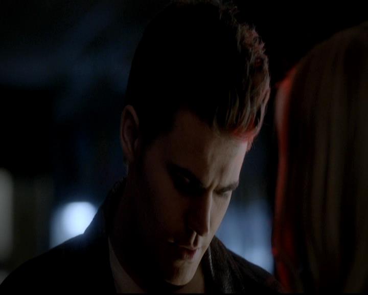 VampireDiariesWorld-dot-org_4x12AViewToAKill1828.jpg