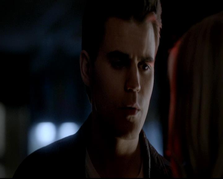 VampireDiariesWorld-dot-org_4x12AViewToAKill1832.jpg