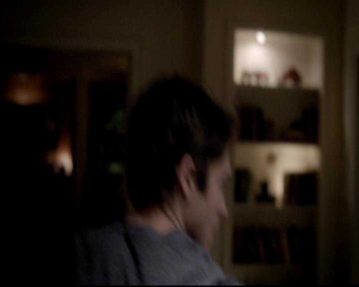 VampireDiariesWorld-dot-org_4x12AViewToAKill1915.jpg