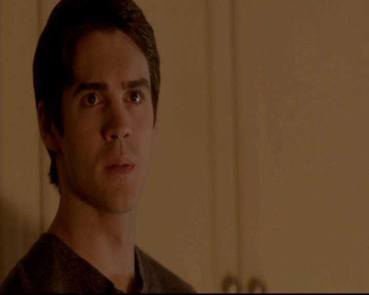 VampireDiariesWorld-dot-org_4x12AViewToAKill1946.jpg