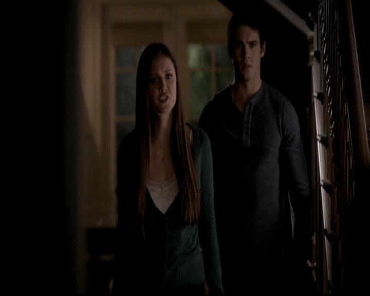 VampireDiariesWorld-dot-org_4x12AViewToAKill1967.jpg