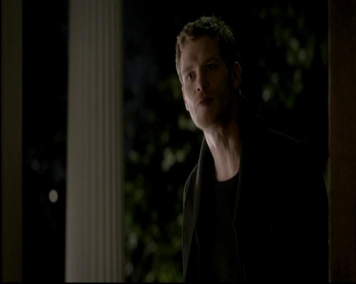 VampireDiariesWorld-dot-org_4x12AViewToAKill2002.jpg