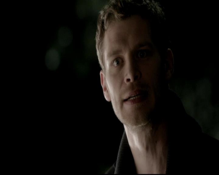 VampireDiariesWorld-dot-org_4x12AViewToAKill2003.jpg