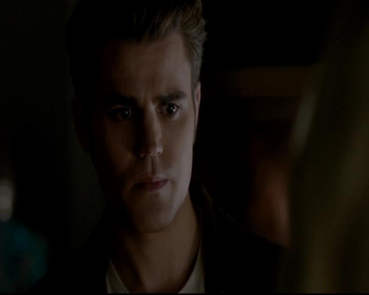 VampireDiariesWorld-dot-org_4x12AViewToAKill2099.jpg