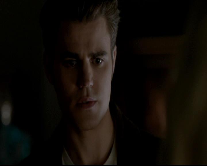 VampireDiariesWorld-dot-org_4x12AViewToAKill2100.jpg