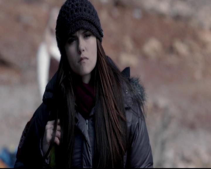 VampireDiariesWorld-dot-org_4x13IntoTheWild0197.jpg