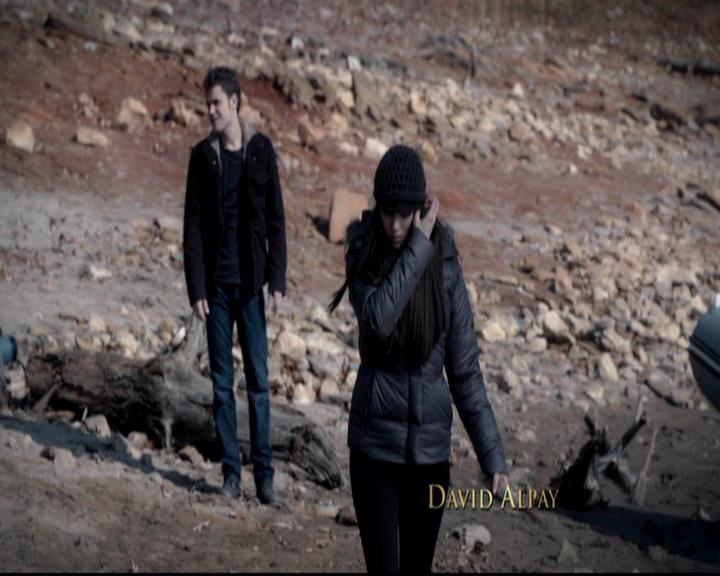 VampireDiariesWorld-dot-org_4x13IntoTheWild0216.jpg