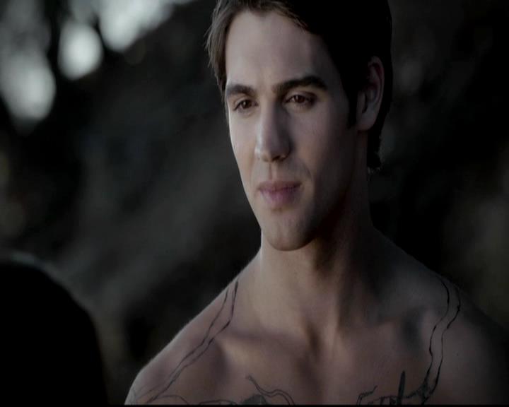 VampireDiariesWorld-dot-org_4x13IntoTheWild0273.jpg