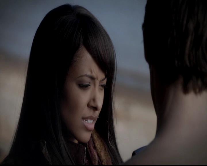 VampireDiariesWorld-dot-org_4x13IntoTheWild0287.jpg