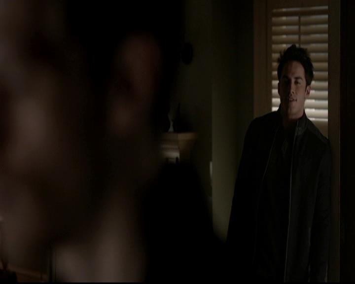 VampireDiariesWorld-dot-org_4x13IntoTheWild0354.jpg