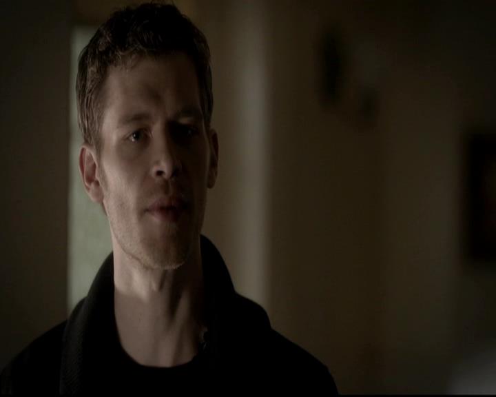 VampireDiariesWorld-dot-org_4x13IntoTheWild0379.jpg