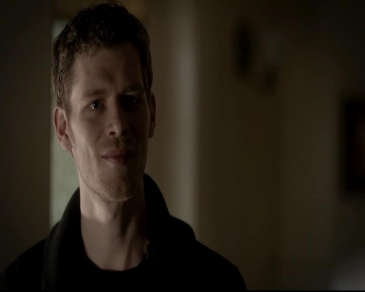 VampireDiariesWorld-dot-org_4x13IntoTheWild0381.jpg