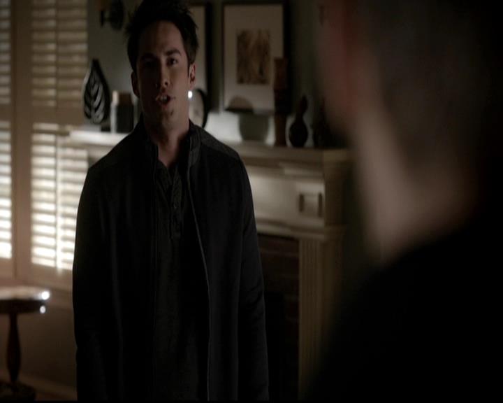 VampireDiariesWorld-dot-org_4x13IntoTheWild0393.jpg